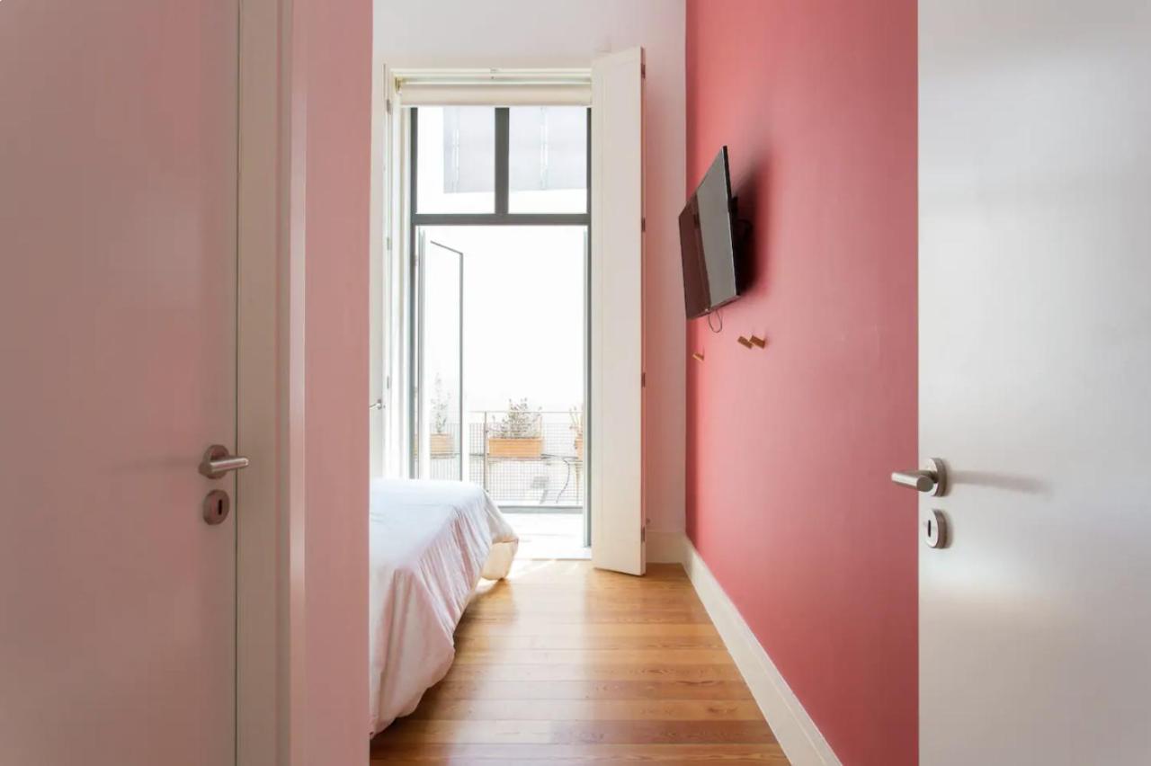 Beautiful 3-Story House In Chiado With A 40M² Private Terrace Apartamento Lisboa Exterior foto