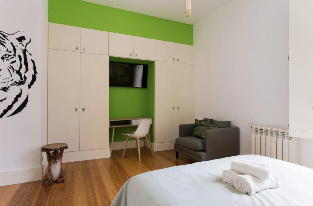Beautiful 3-Story House In Chiado With A 40M² Private Terrace Apartamento Lisboa Exterior foto