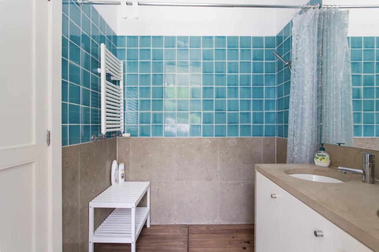 Beautiful 3-Story House In Chiado With A 40M² Private Terrace Apartamento Lisboa Exterior foto