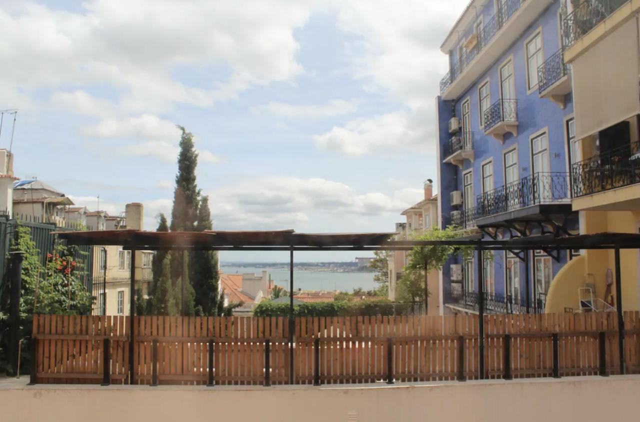 Beautiful 3-Story House In Chiado With A 40M² Private Terrace Apartamento Lisboa Exterior foto