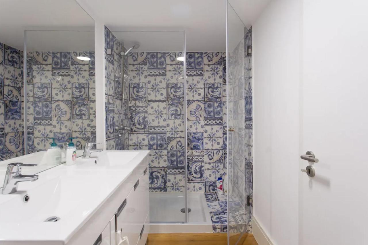 Beautiful 3-Story House In Chiado With A 40M² Private Terrace Apartamento Lisboa Exterior foto